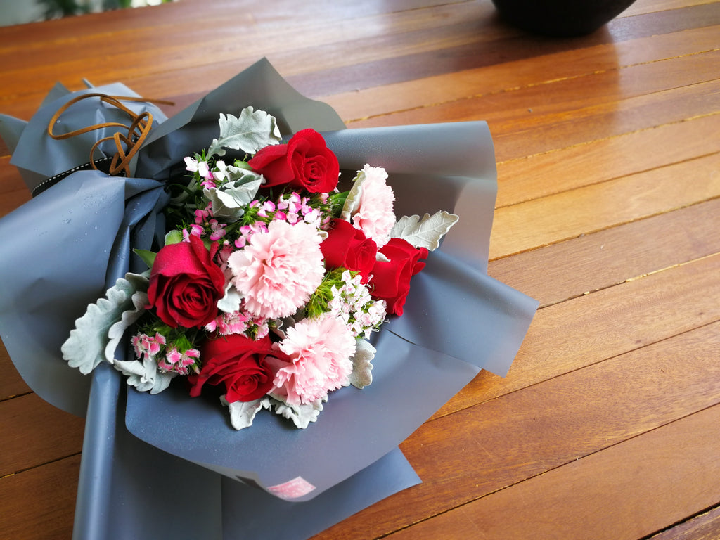 Why Should You Choose Carnation Flower Bouquet Singapore To Grab Fragrant Flowers For Any Event?