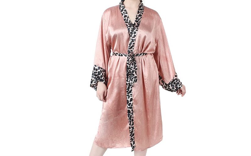 Helpful tips when buying the best bridal robes