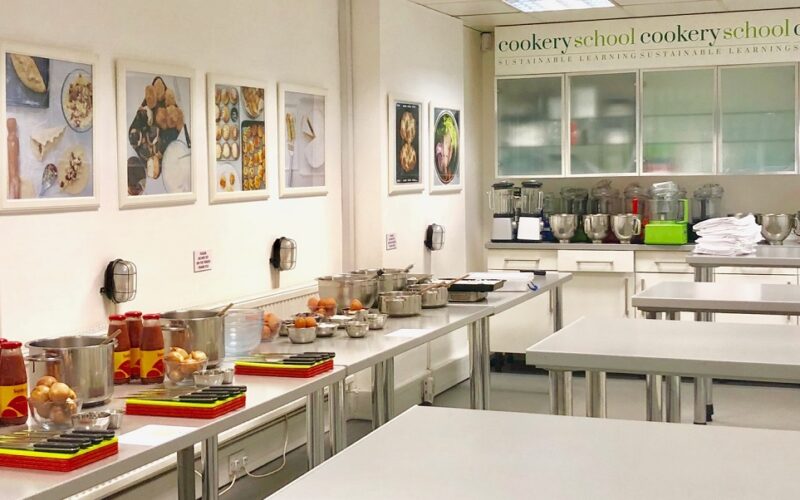 Beyond Brick and Mortar: Grasping the Concept and Significance of Cloud Kitchens