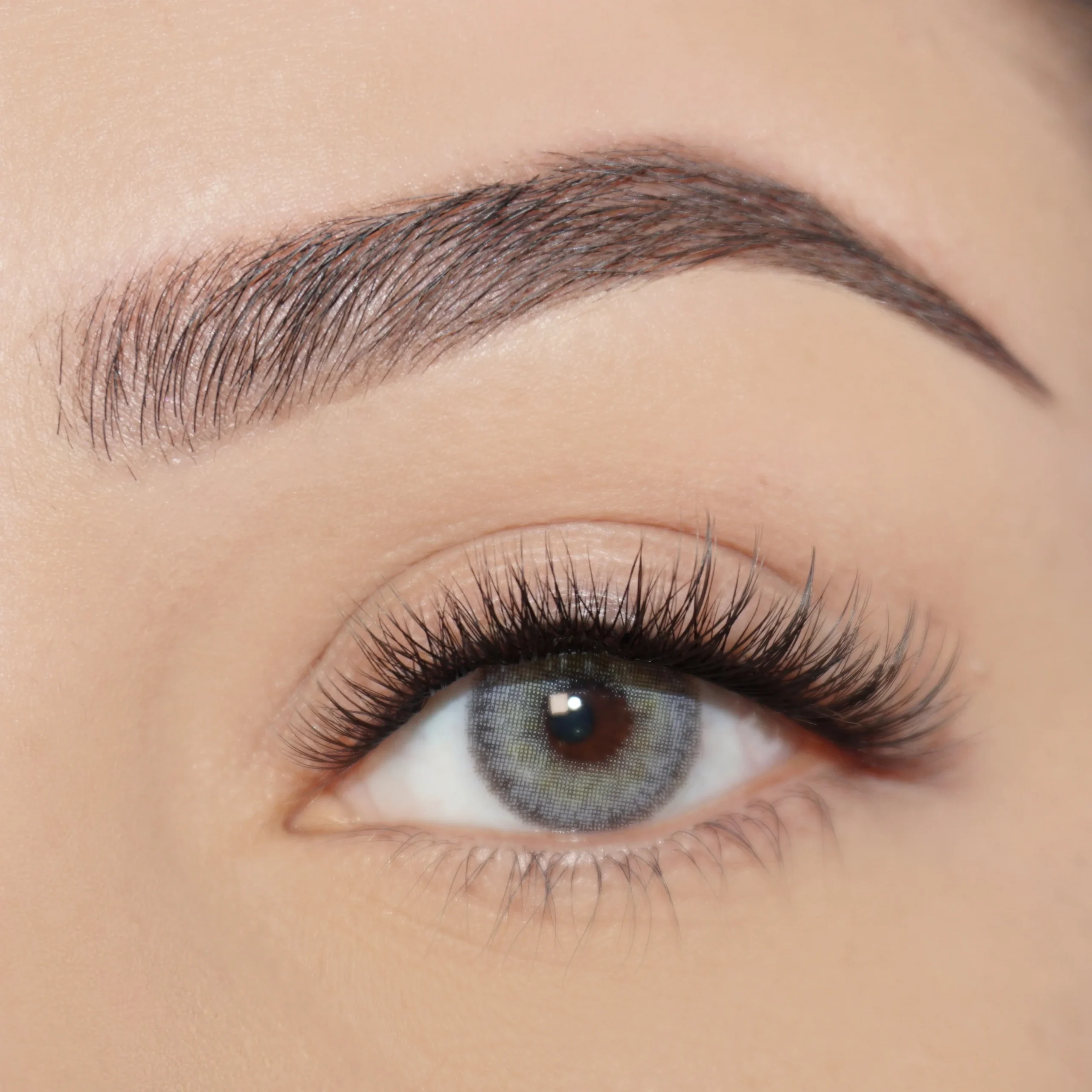 Guide for Choosing an Eyebrow Enhancement Service