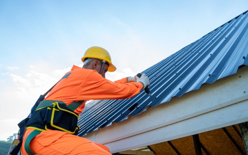 Roof Rescue Revelations: Reliable Fixes for Constant Water Rifts